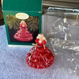 1996 Hallmark Keepsake Collectors Club Holiday Barbie (1988) ornament